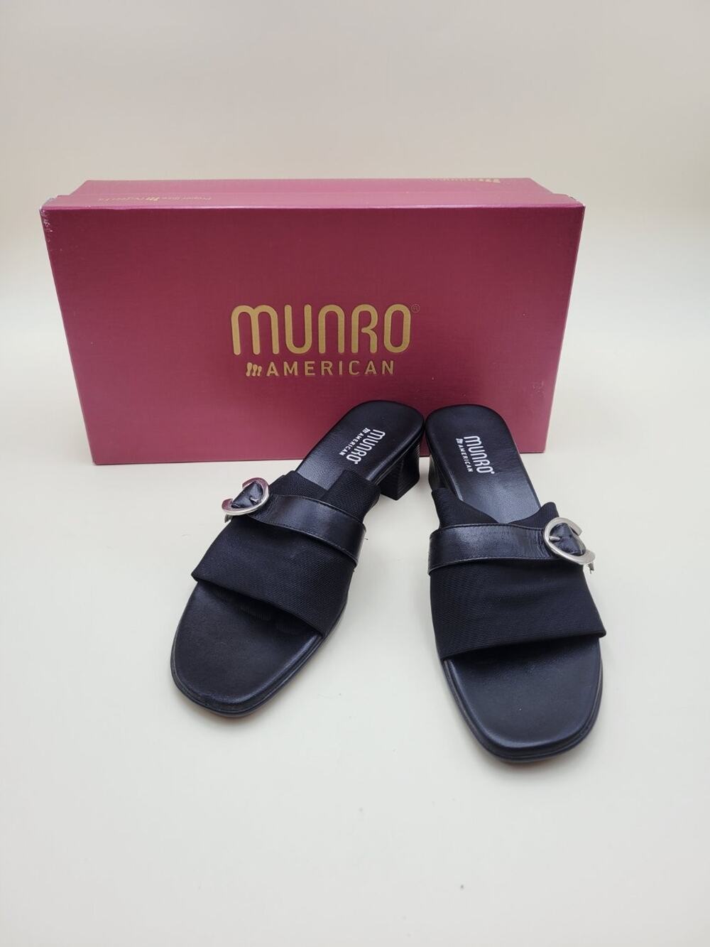 Munro American Irene Sandals Women's 9.5 SS Black Stretch Leather M465587